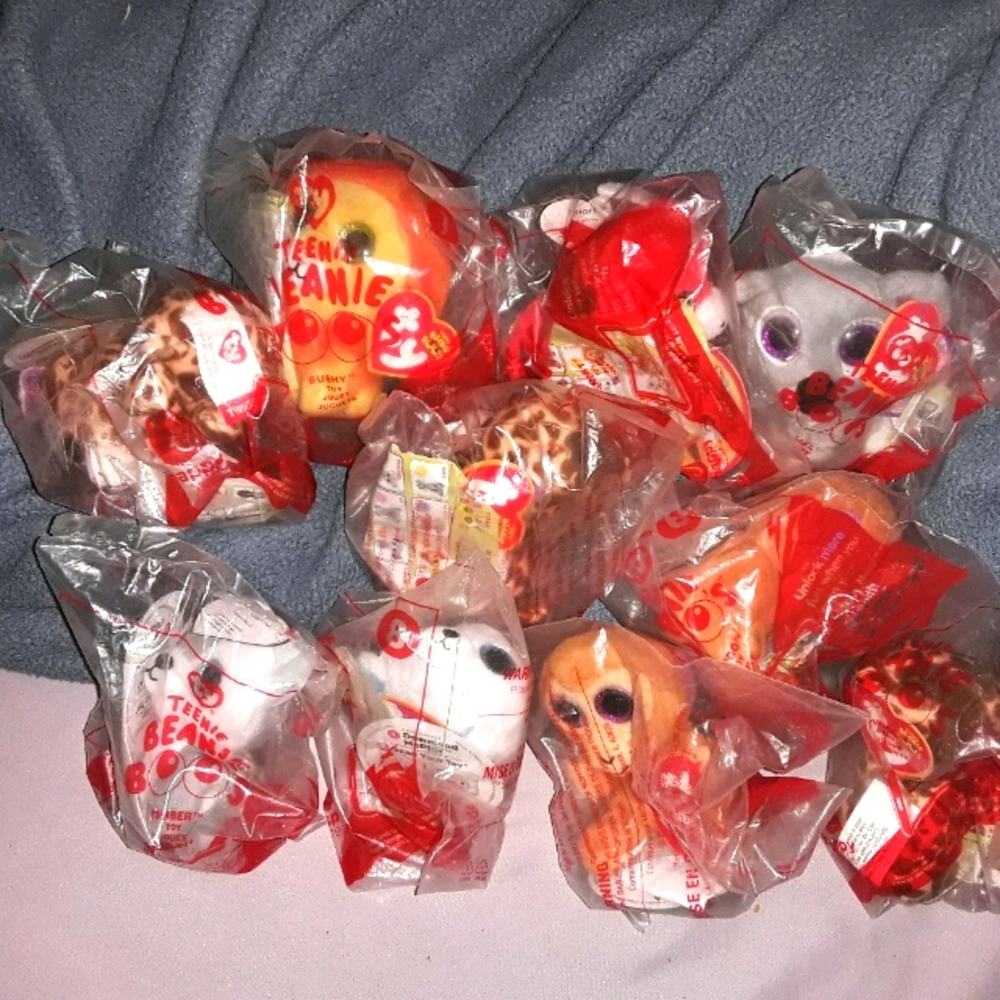 Mc Donald's 2017 Happy Meal Prizes